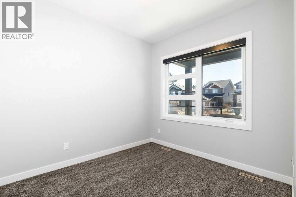 23 Cole Way, Sylvan Lake, Alberta  T4S 0L6 - Photo 4 - A2304451