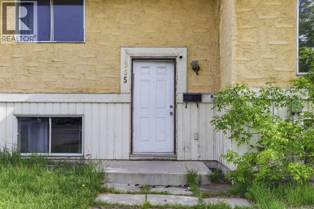 855 Whitehill Way NE, Calgary, Alberta  T1Y 3G1 - Photo 6 - A2314111