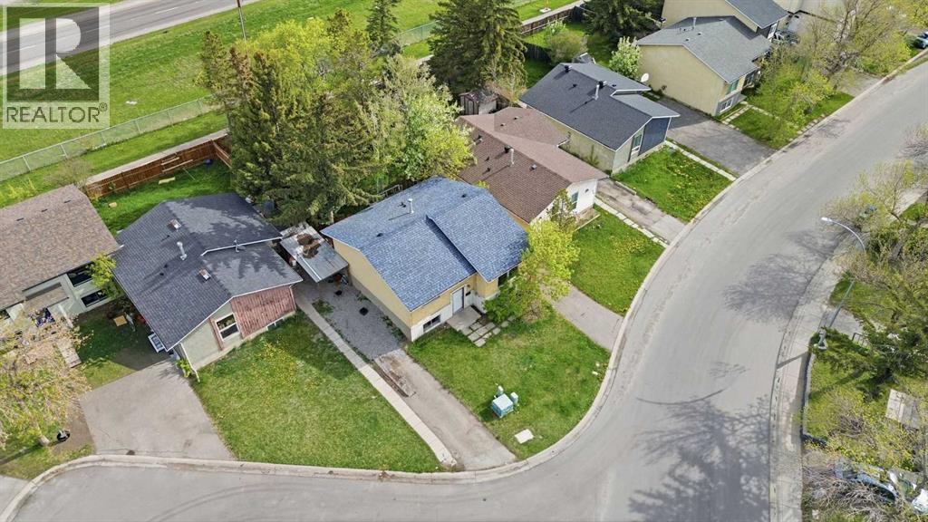855 Whitehill Way NE, Calgary, Alberta  T1Y 3G1 - Photo 14 - A2314111