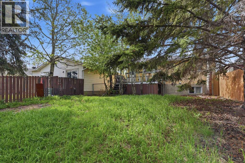 855 Whitehill Way NE, Calgary, Alberta  T1Y 3G1 - Photo 9 - A2314111