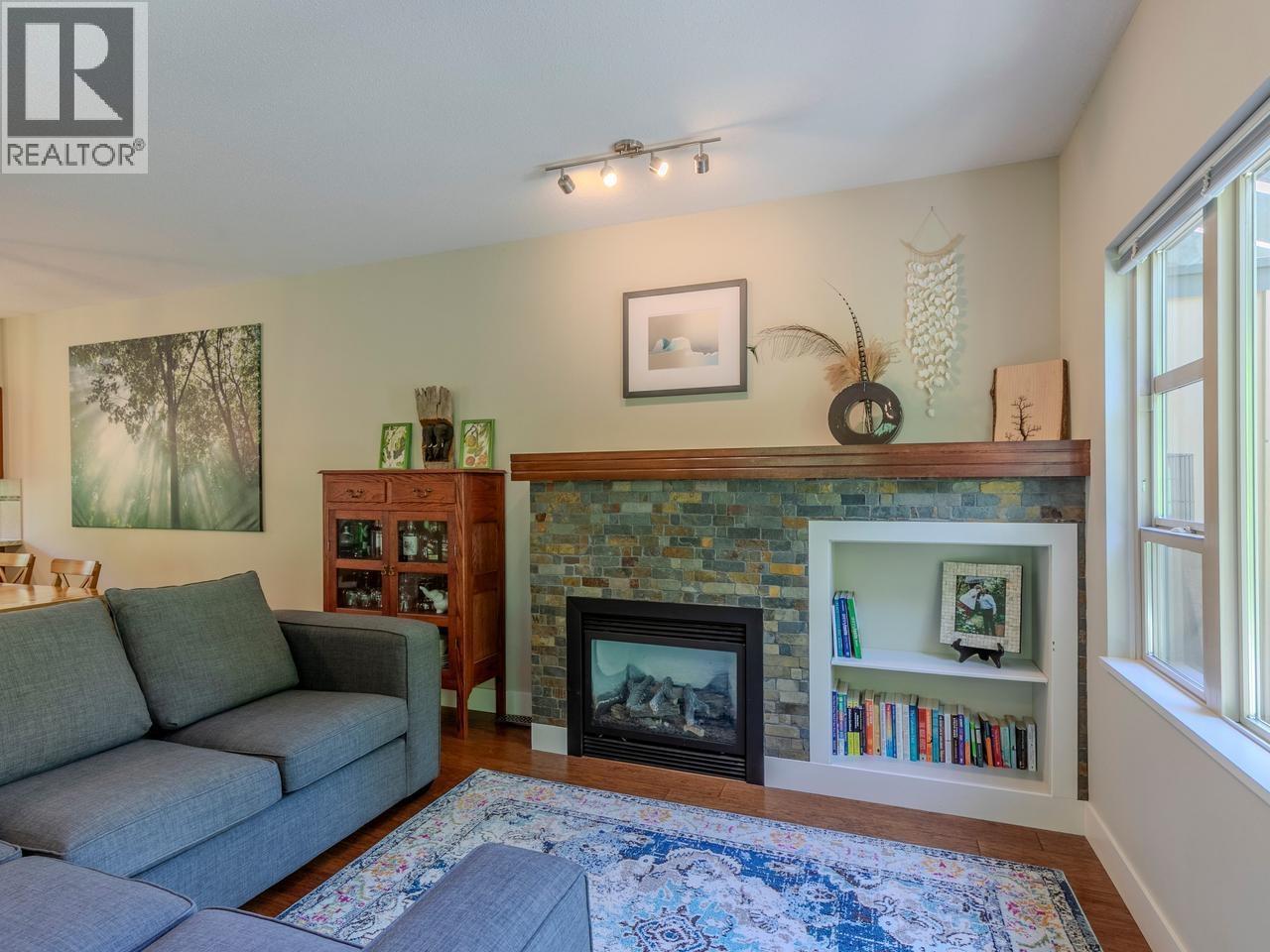 1162 Village Green Way, Squamish, British Columbia  V8B 0A9 - Photo 5 - R3127198