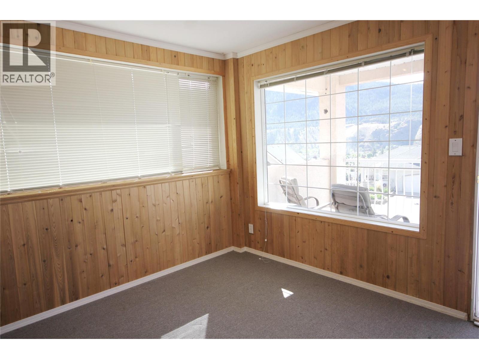 1035 Peachcliff Drive, Okanagan Falls, British Columbia  V0H 1R1 - Photo 10 - 10386676