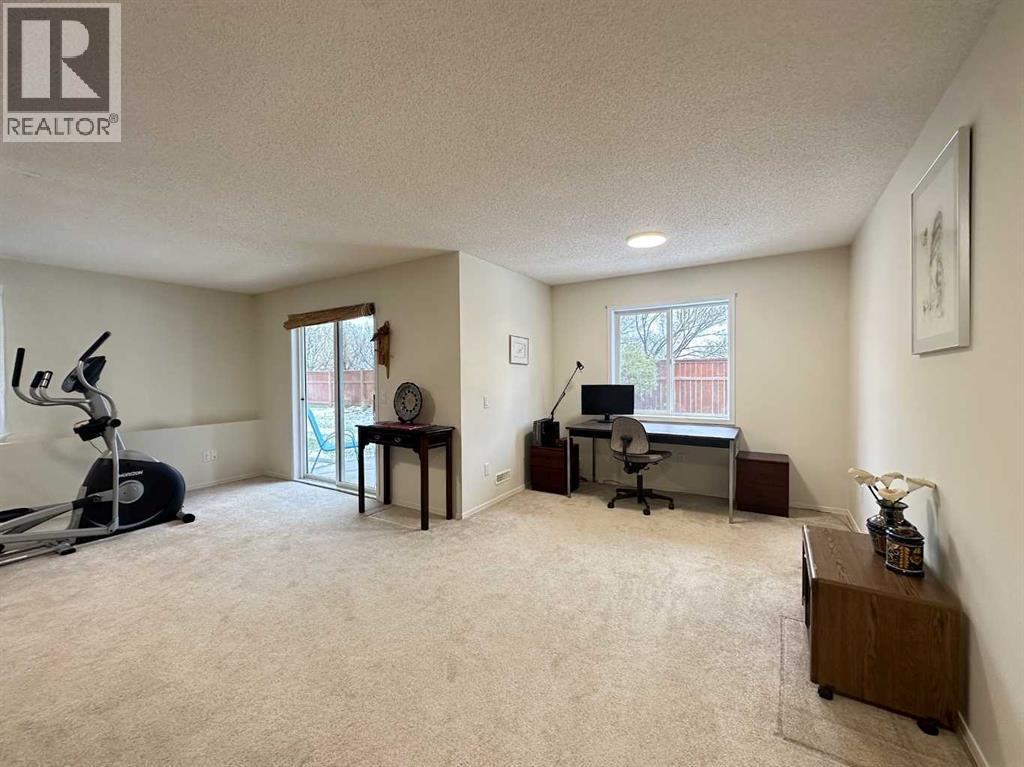 12 Signal Hill Lane SW, Calgary, Alberta  T3H 3N8 - Photo 26 - A2299943