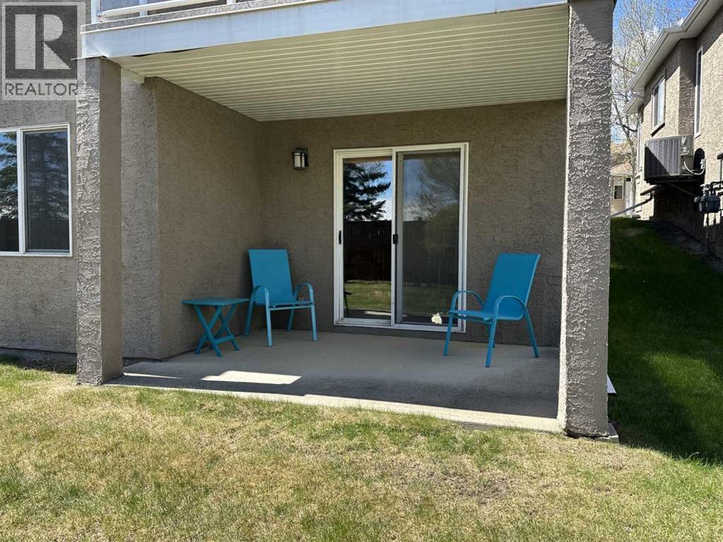 12 Signal Hill Lane SW, Calgary, Alberta  T3H 3N8 - Photo 32 - A2299943