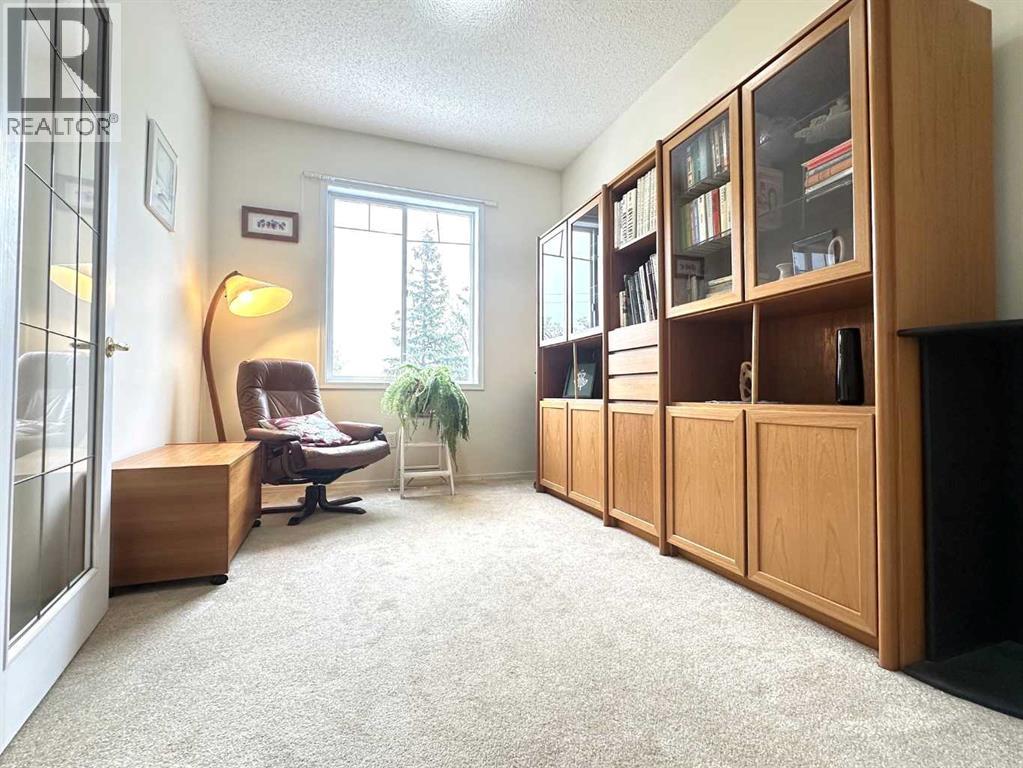 12 Signal Hill Lane SW, Calgary, Alberta  T3H 3N8 - Photo 6 - A2299943