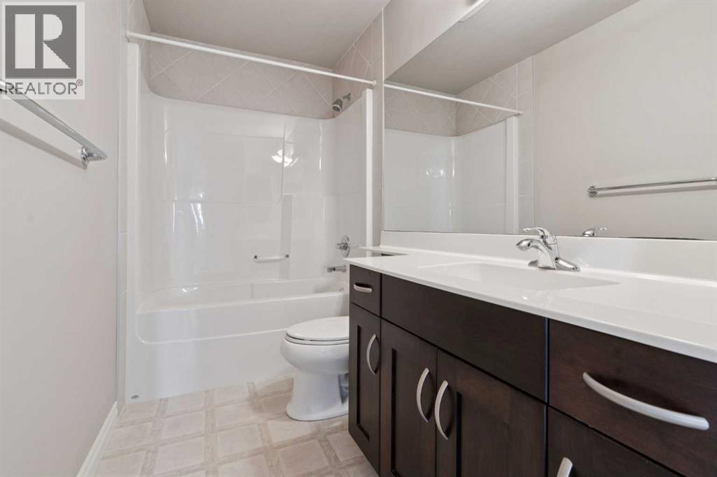 357 Kincora Drive NW, Calgary, Alberta  T3R 1N3 - Photo 33 - A2305802