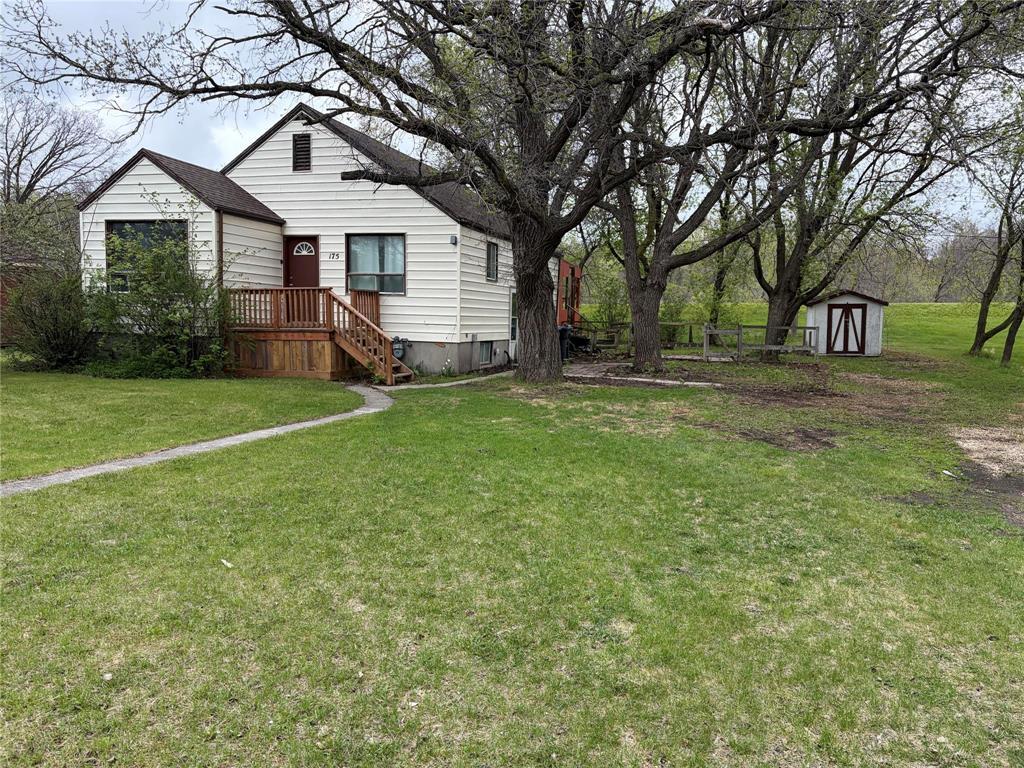 175 Waddell Avenue W, Dominion City, Manitoba