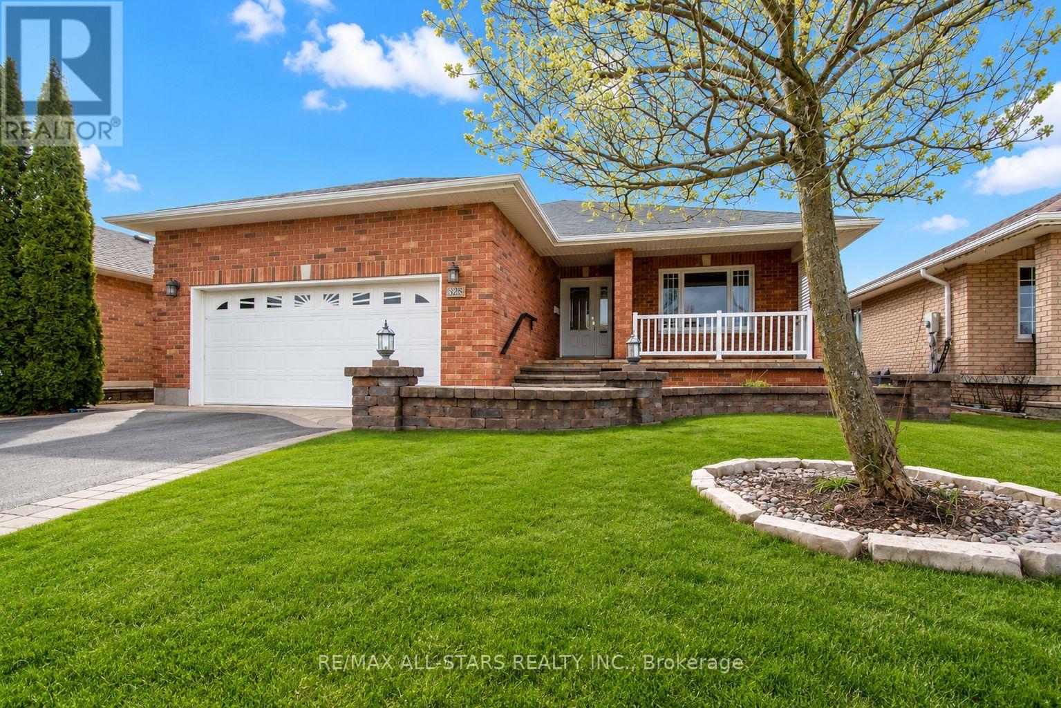 383 Wallace Drive, Kawartha Lakes, Ontario  K9V 6K7 - Photo 1 - X13035606