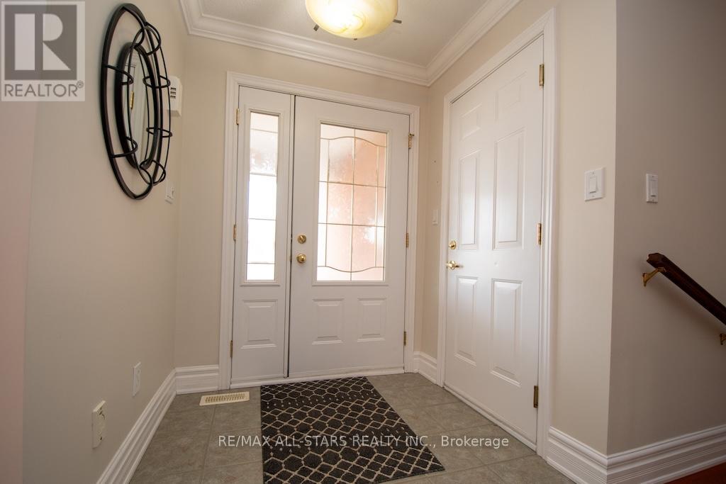 383 Wallace Drive, Kawartha Lakes, Ontario  K9V 6K7 - Photo 4 - X13035606