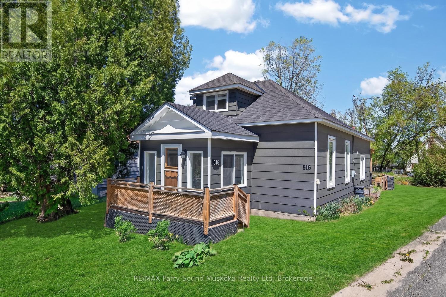 516 HIGH STREET W, Georgian Bay, Ontario