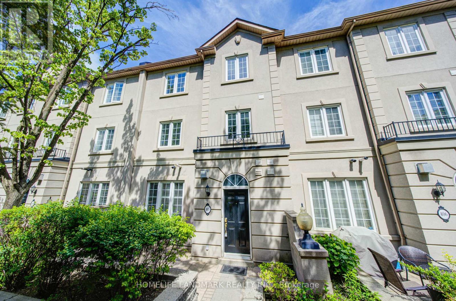 405 - 31 AVONDALE AVENUE, Toronto, Ontario