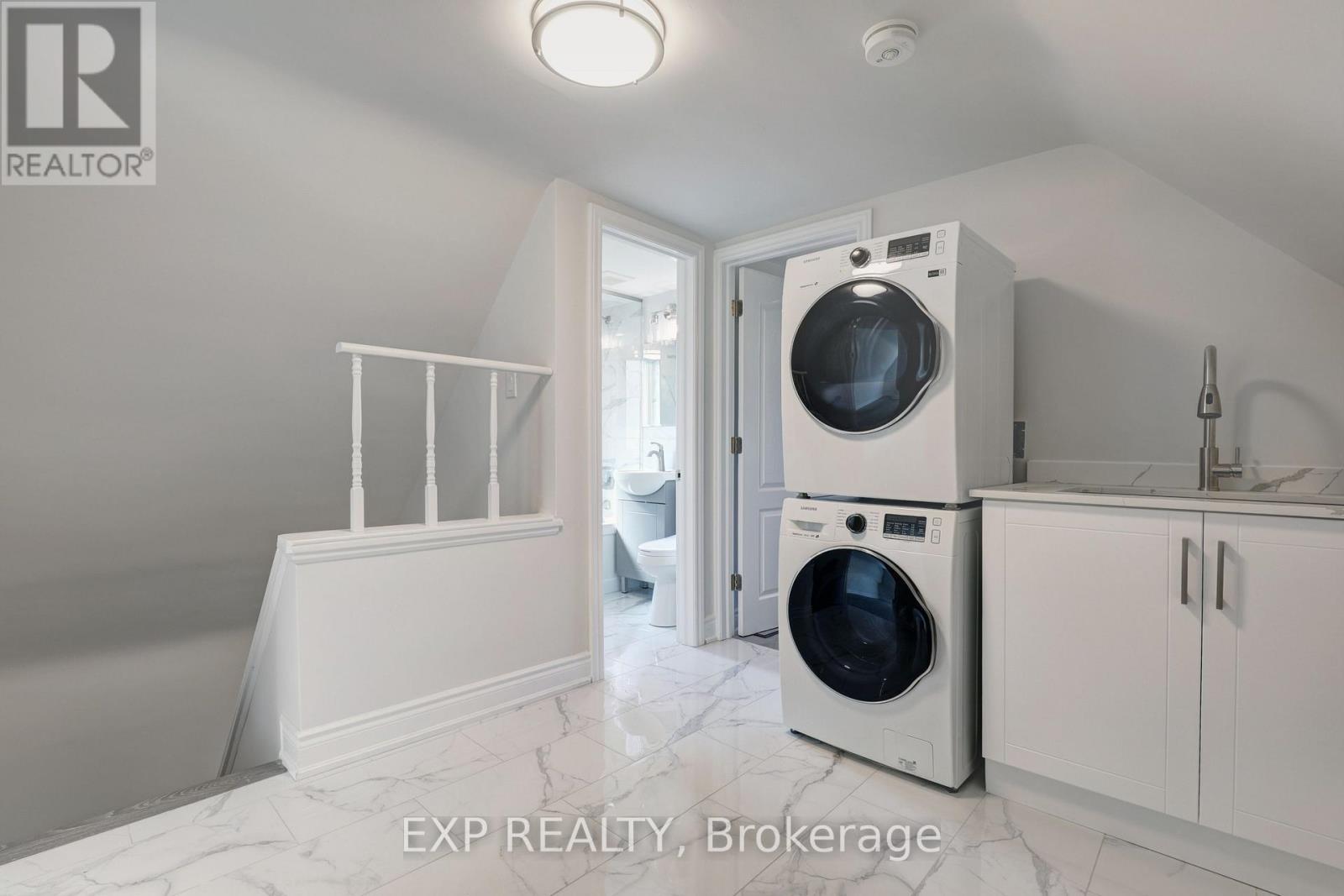 Main - 432 Mortimer Avenue, Toronto, Ontario M4J 2G9 - Photo 10 - E13166862
