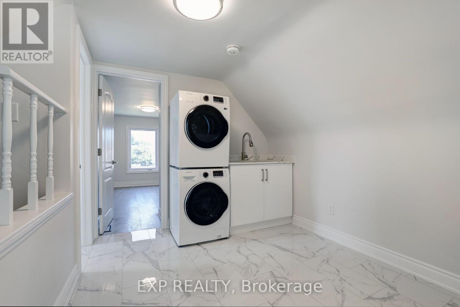 Main - 432 Mortimer Avenue, Toronto, Ontario M4J 2G9 - Photo 15 - E13166862