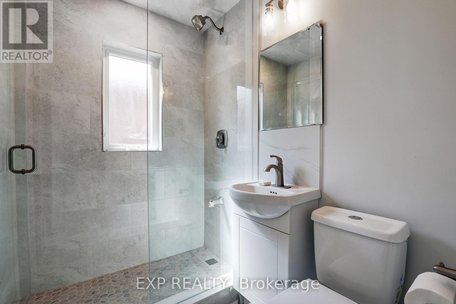 Main - 432 Mortimer Avenue, Toronto, Ontario M4J 2G9 - Photo 6 - E13166862