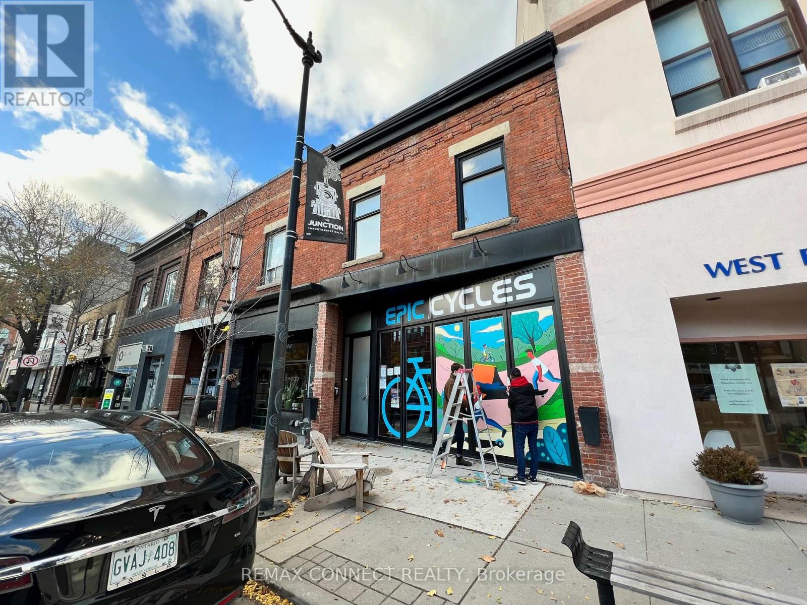 2A - 2828 DUNDAS STREET W, Toronto, Ontario