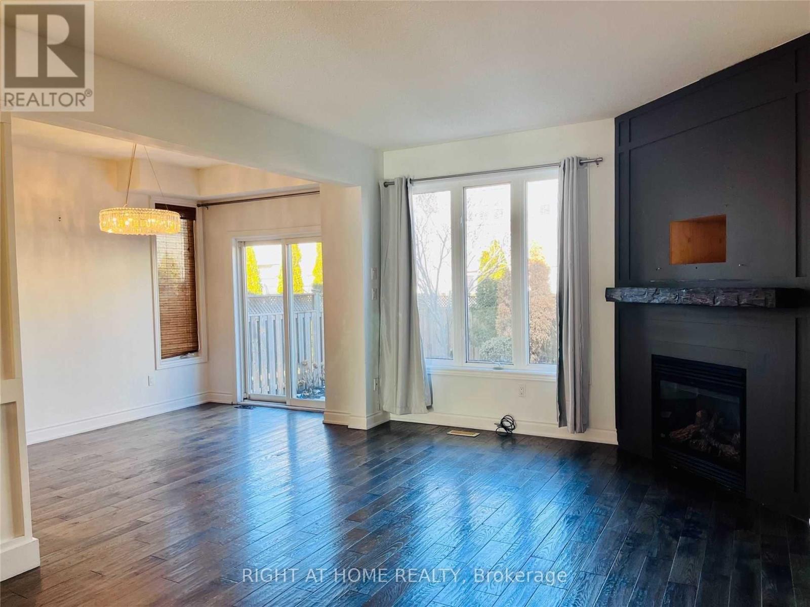 2471 Felhaber Crescent, Oakville, Ontario L6H 7R8 - Photo 10 - W13166876
