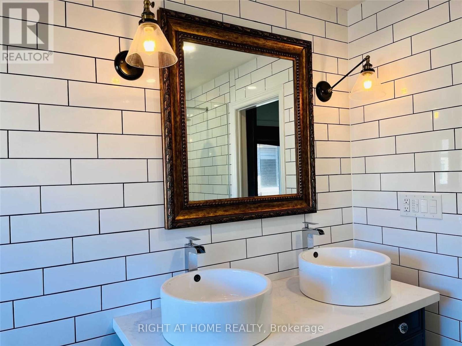 2471 Felhaber Crescent, Oakville, Ontario L6H 7R8 - Photo 15 - W13166876
