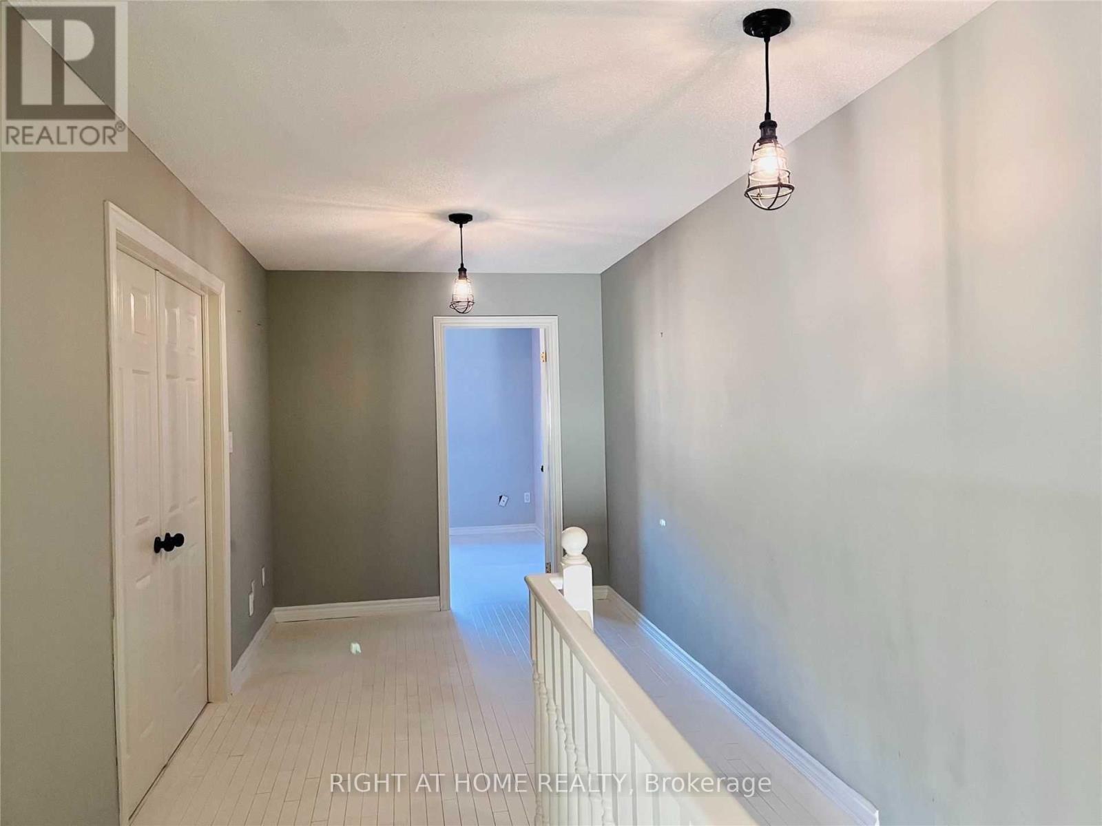 2471 Felhaber Crescent, Oakville, Ontario L6H 7R8 - Photo 18 - W13166876
