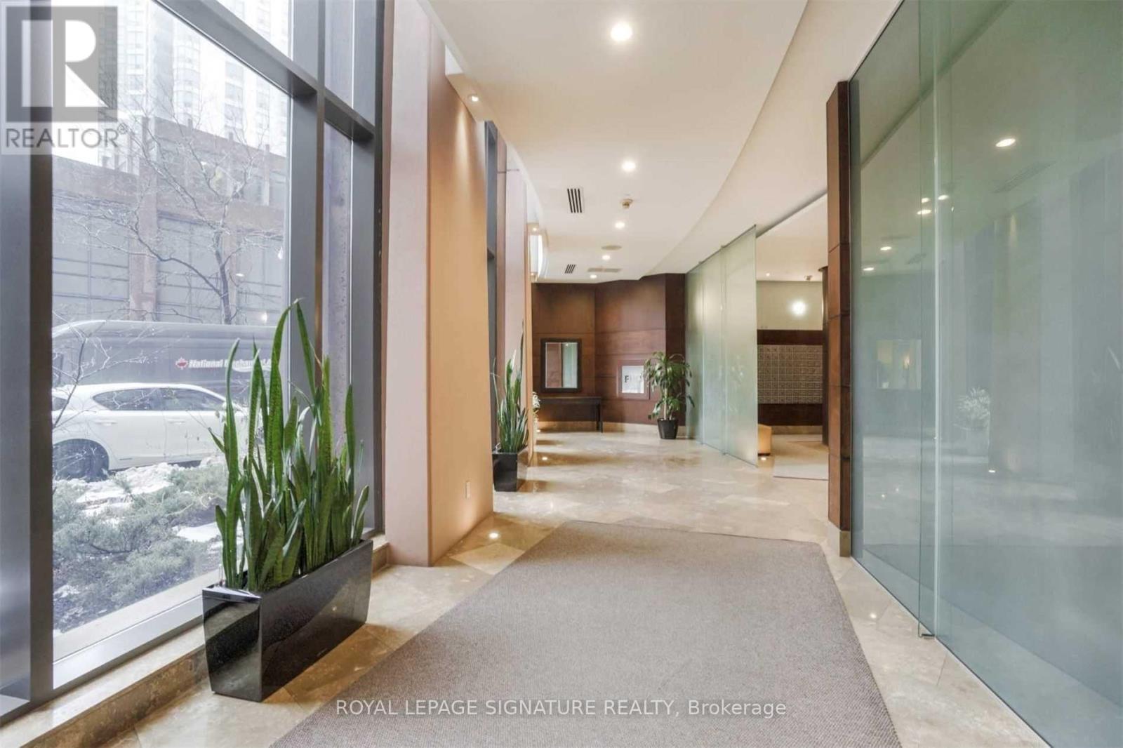 719 - 15 Northtown Way, Toronto, Ontario M2N 7A2 - Photo 37 - C13165782
