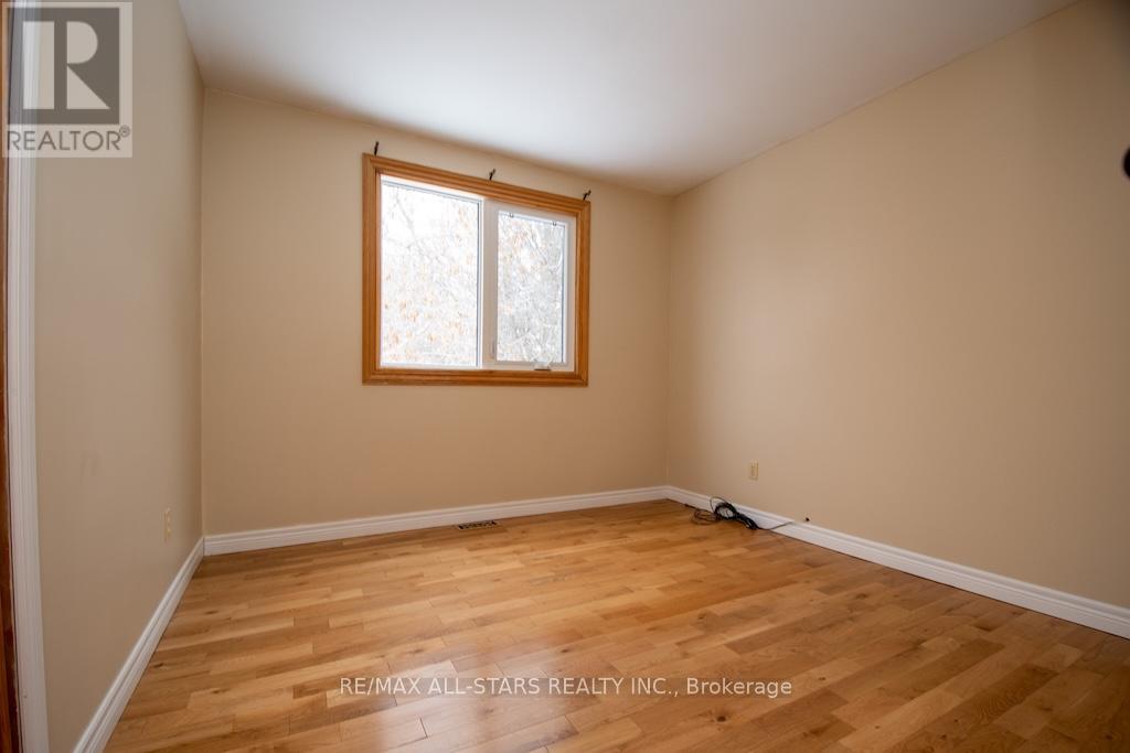 13 Janet Drive, Kawartha Lakes, Ontario  L0B 1K0 - Photo 22 - X12895818