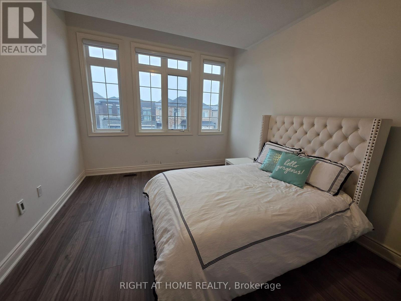 118 Great Falls Boulevard, Hamilton, Ontario  L8B 1Y5 - Photo 10 - X13152944