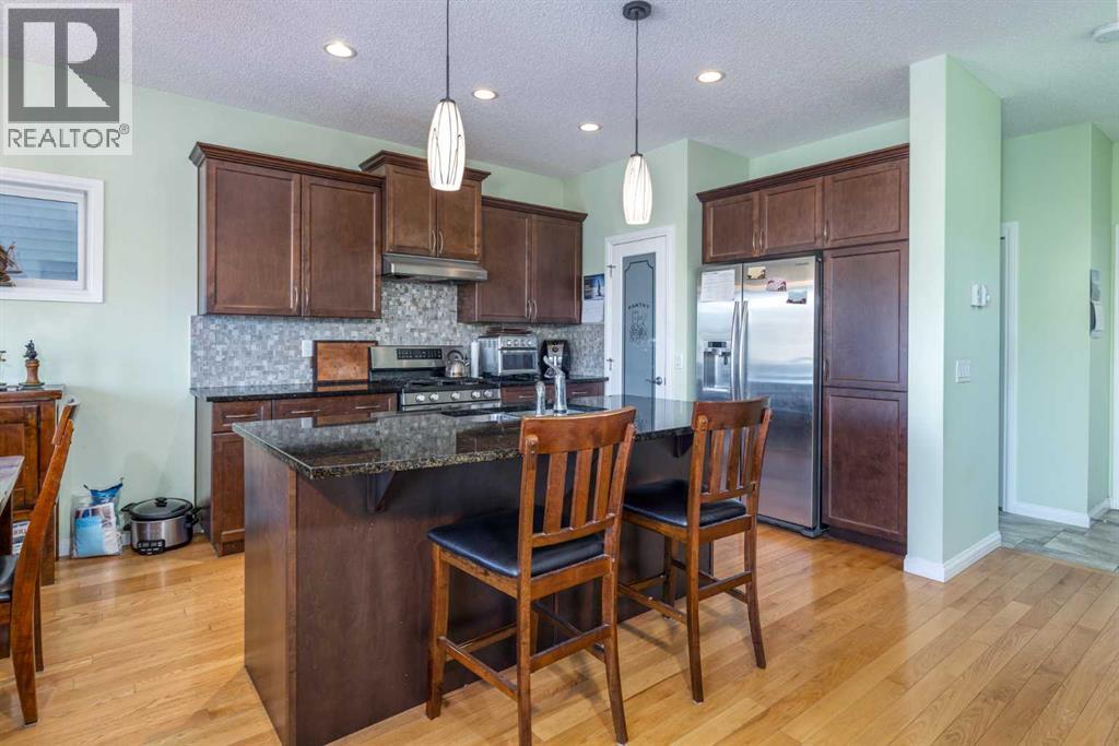 158 Fireside Bend, Cochrane, Alberta  T4C 0V7 - Photo 8 - A2288610
