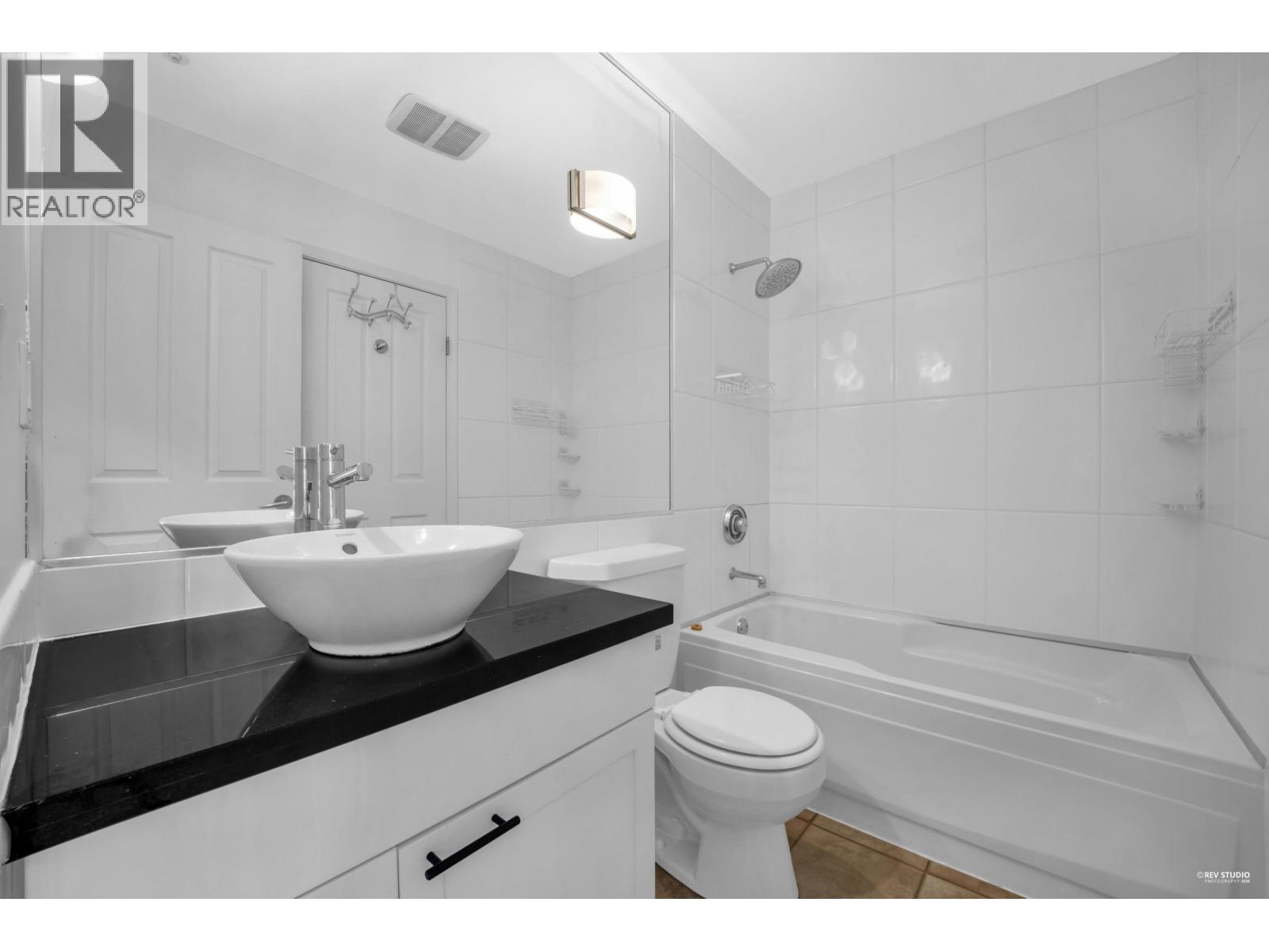 404 2575 W 4th Avenue, Vancouver, British Columbia  V6K 1P5 - Photo 19 - R3114009