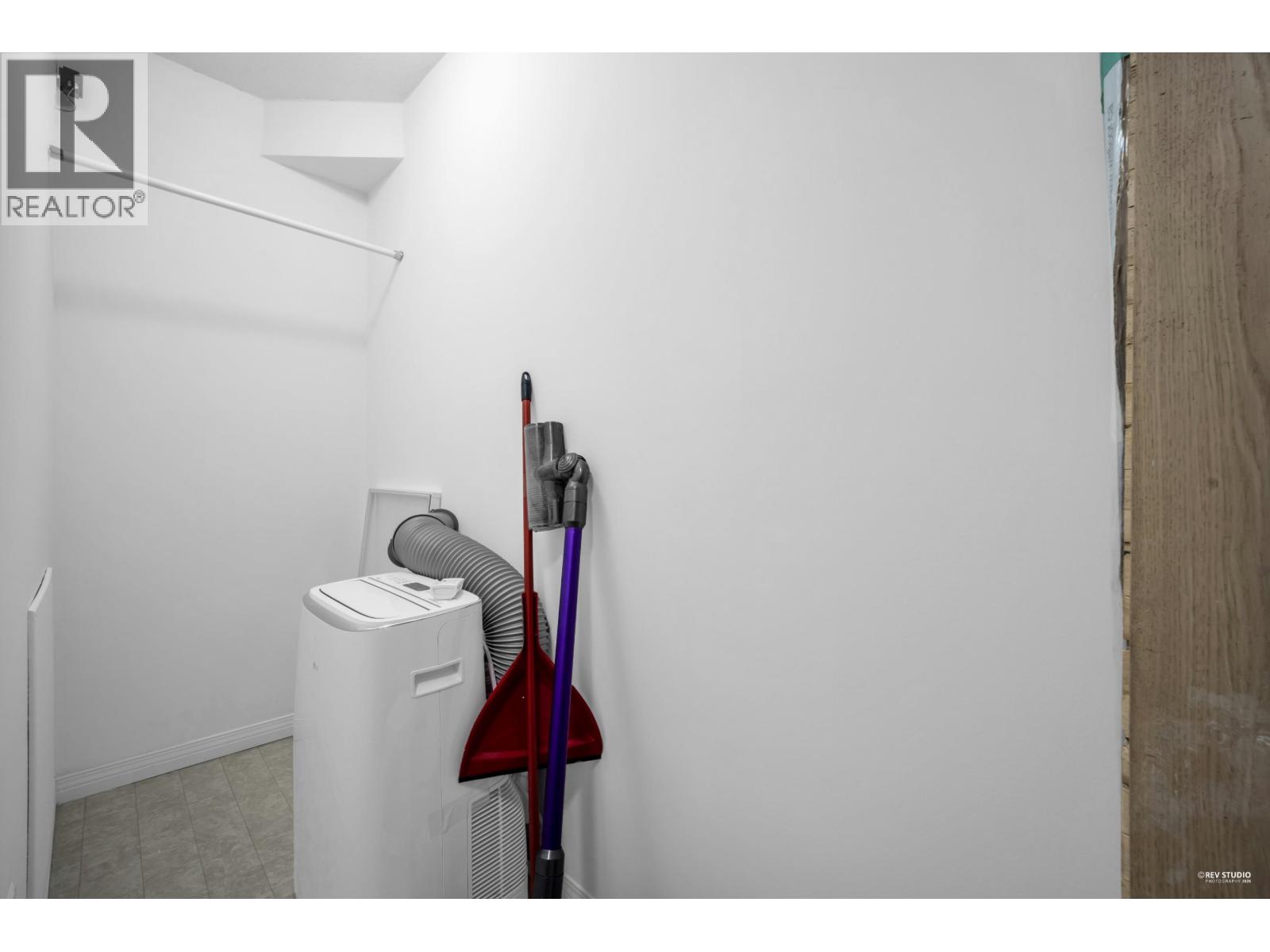 404 2575 W 4th Avenue, Vancouver, British Columbia  V6K 1P5 - Photo 20 - R3114009