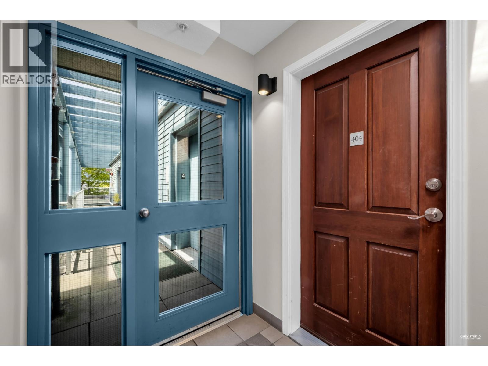 404 2575 W 4th Avenue, Vancouver, British Columbia  V6K 1P5 - Photo 28 - R3114009