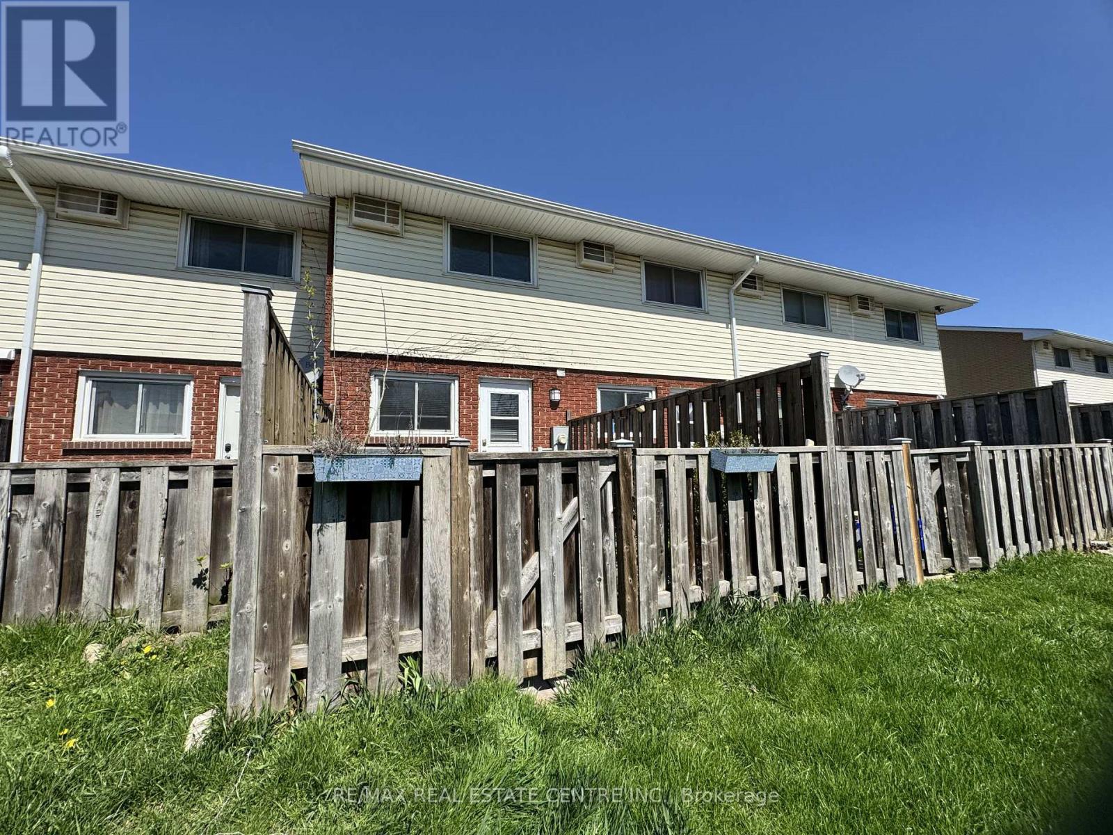 D - 71d Wellesley Crescent, London East, Ontario  N5V 1J6 - Photo 2 - X13166892