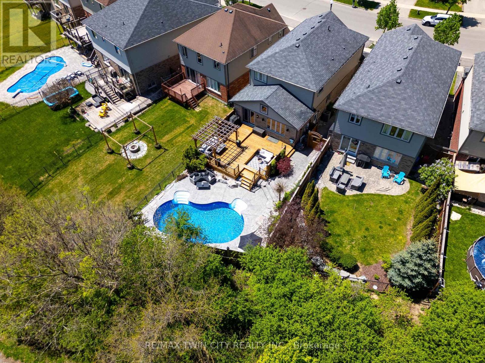 78 Forest Creek Drive, Kitchener, Ontario  N2R 0B5 - Photo 49 - X13166886