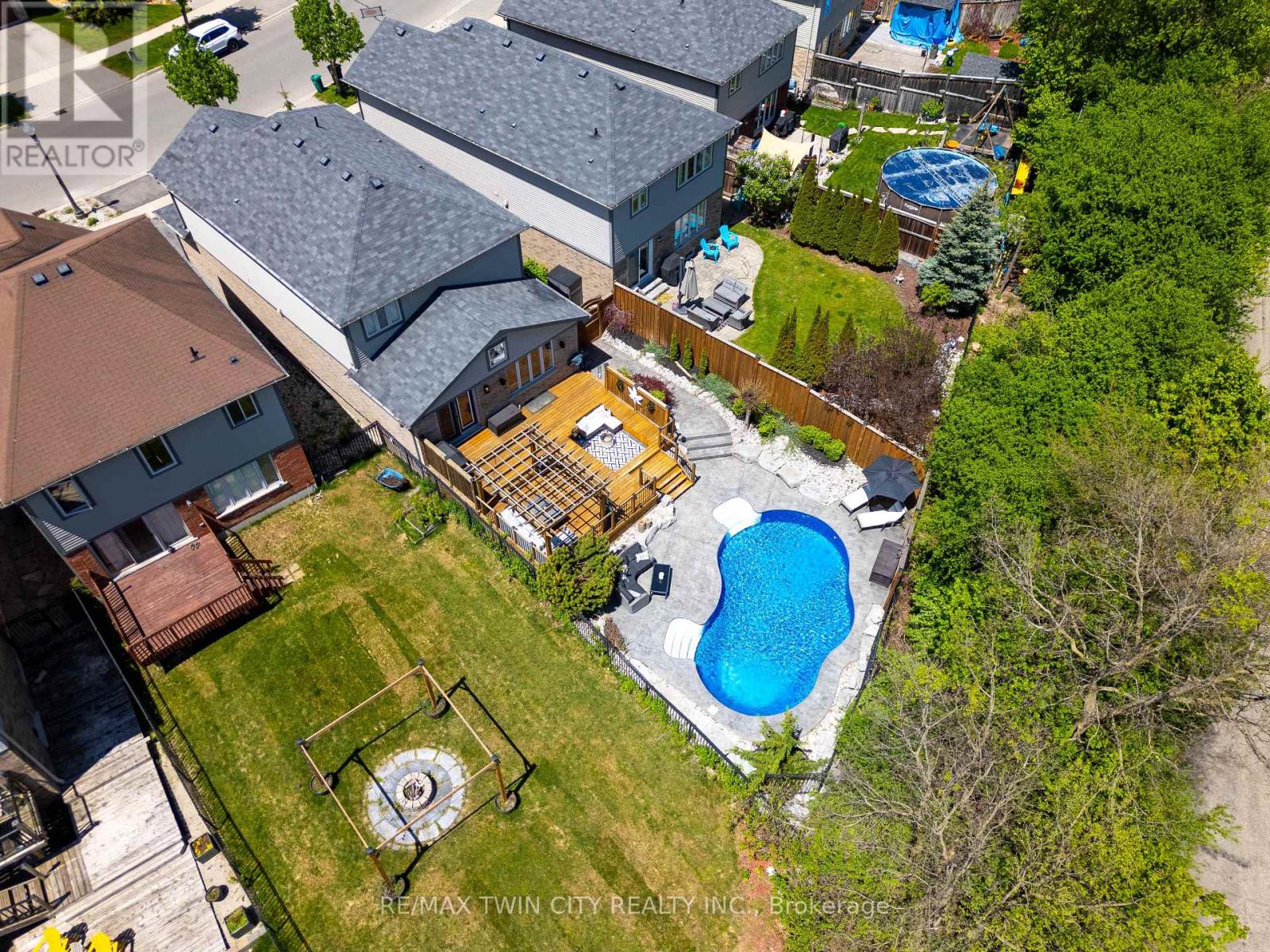 78 Forest Creek Drive, Kitchener, Ontario  N2R 0B5 - Photo 50 - X13166886