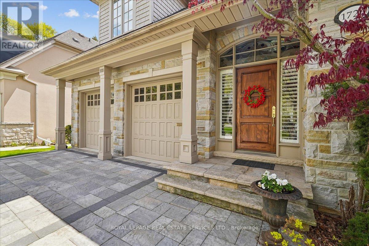 1726 The Pines, Mississauga, Ontario  L5J 4V5 - Photo 2 - W13121230