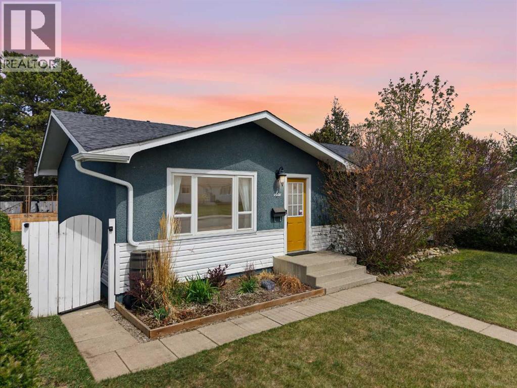 6 Otterbury Avenue, Red Deer, Alberta  T4N 4Z9 - Photo 2 - A2312089