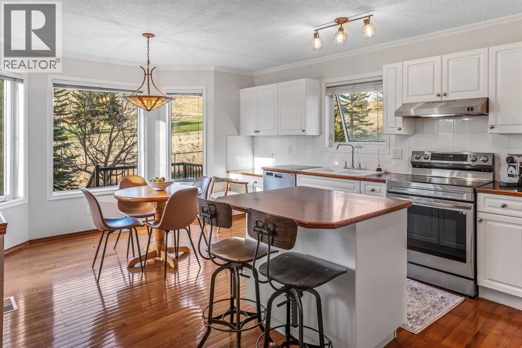 18 Gleneagles View, Cochrane, Alberta  T4C 1N9 - Photo 17 - A2311292