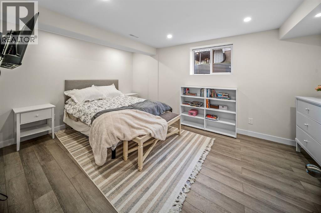 18 Gleneagles View, Cochrane, Alberta  T4C 1N9 - Photo 36 - A2311292
