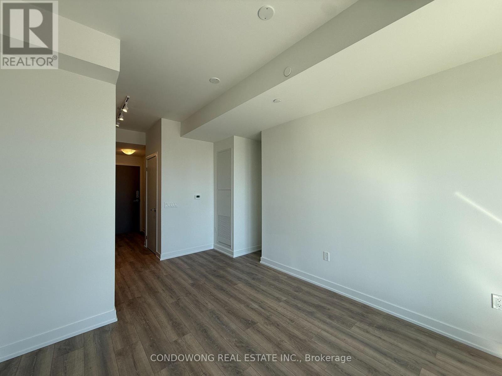 908 - 5 Quarrington Lane, Toronto, Ontario  M3C 0S5 - Photo 4 - C13166926