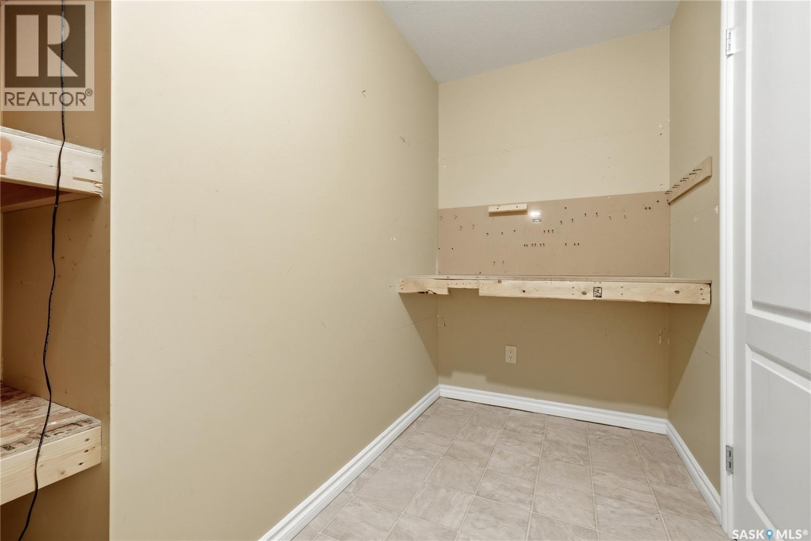 9382 Wascana Mews, Regina, Saskatchewan  S4V 2W4 - Photo 51 - SK036938