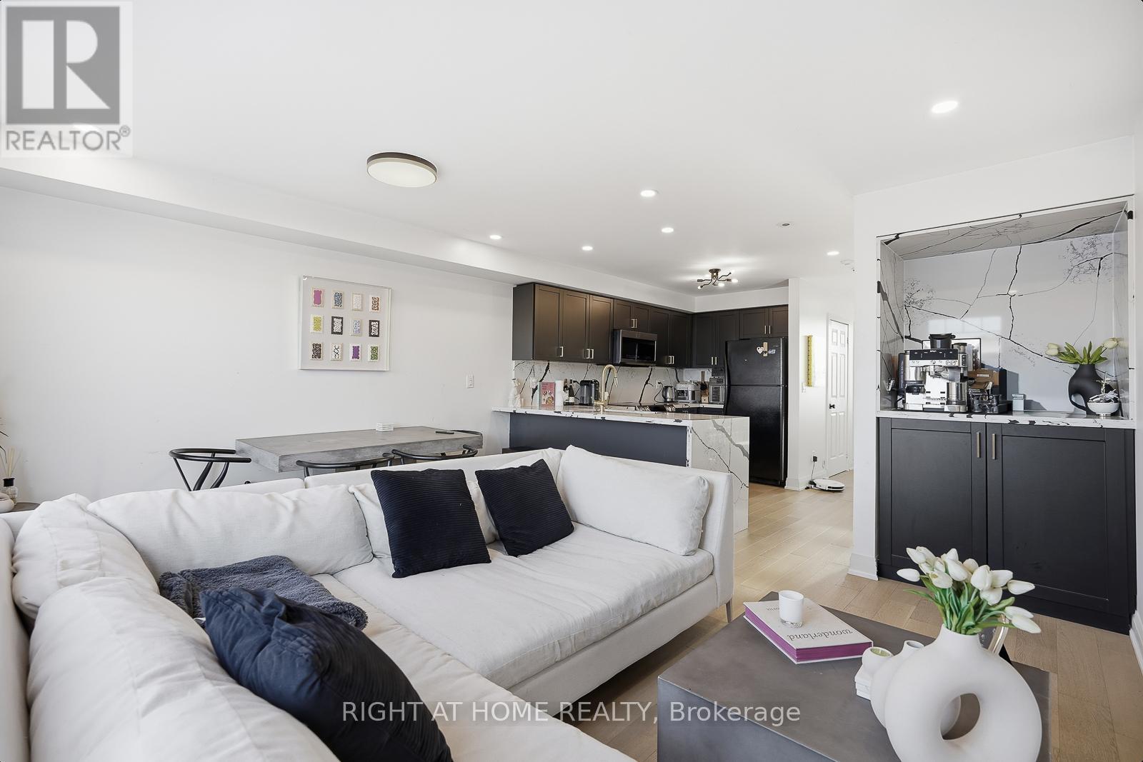 217 - 3400 Lake Shore Boulevard W, Toronto, Ontario  M8W 4Z9 - Photo 11 - W13166922