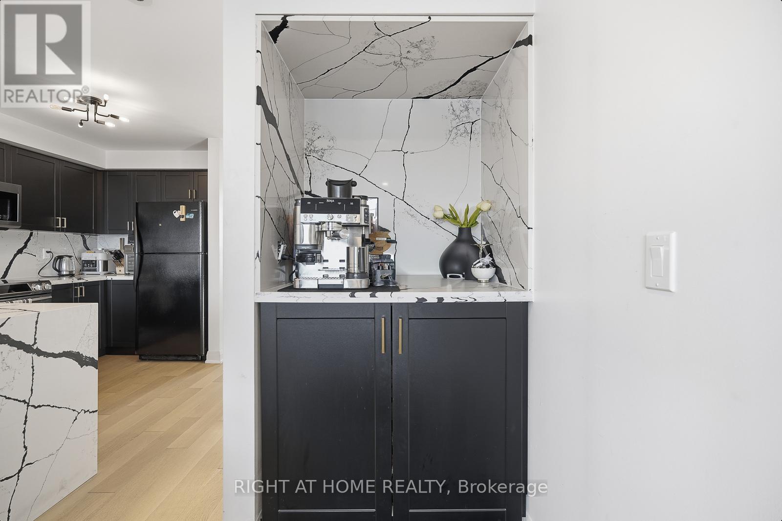 217 - 3400 Lake Shore Boulevard W, Toronto, Ontario  M8W 4Z9 - Photo 13 - W13166922