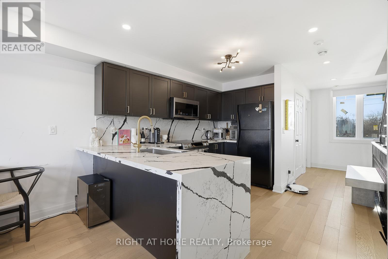 217 - 3400 Lake Shore Boulevard W, Toronto, Ontario  M8W 4Z9 - Photo 14 - W13166922