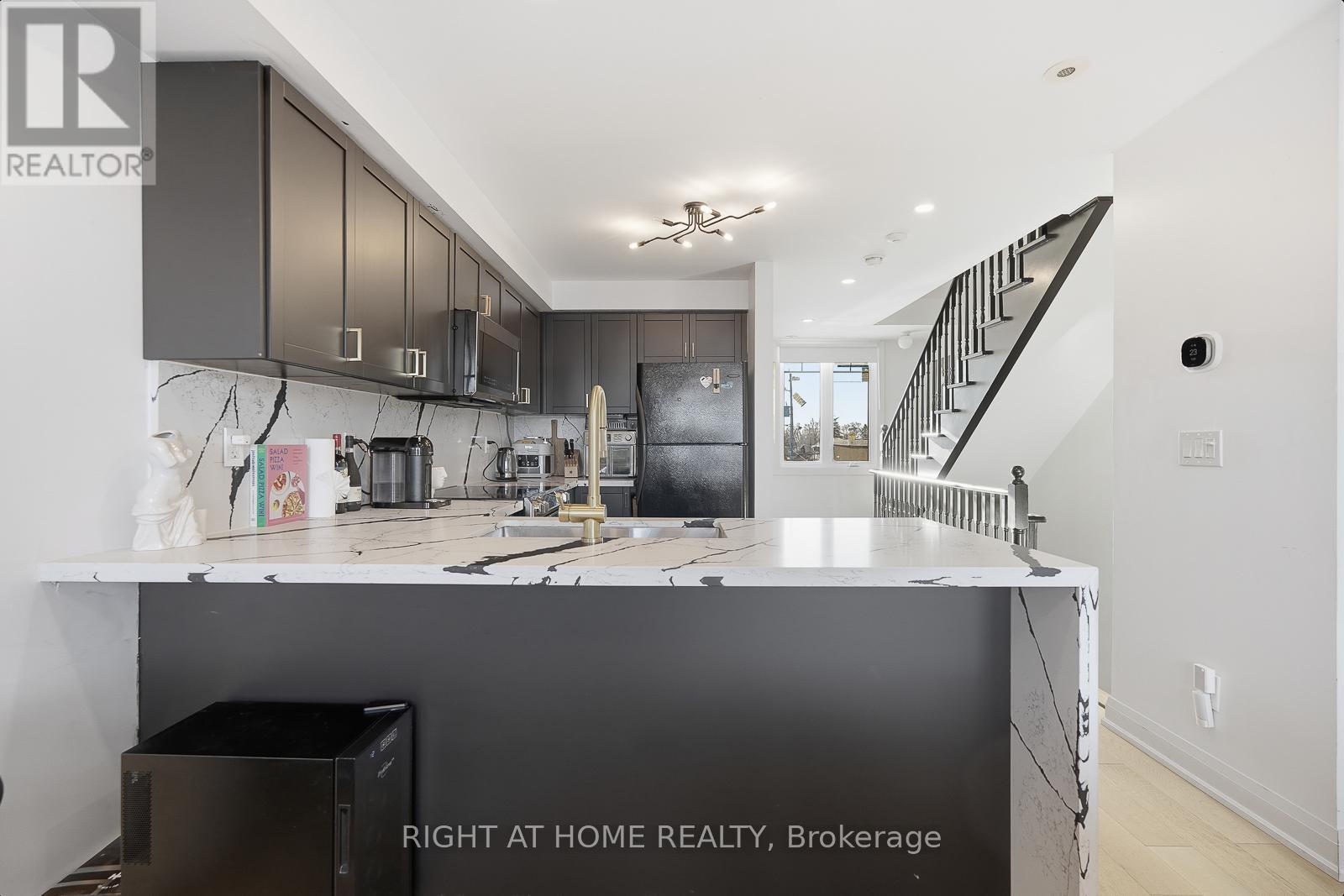 217 - 3400 Lake Shore Boulevard W, Toronto, Ontario  M8W 4Z9 - Photo 16 - W13166922