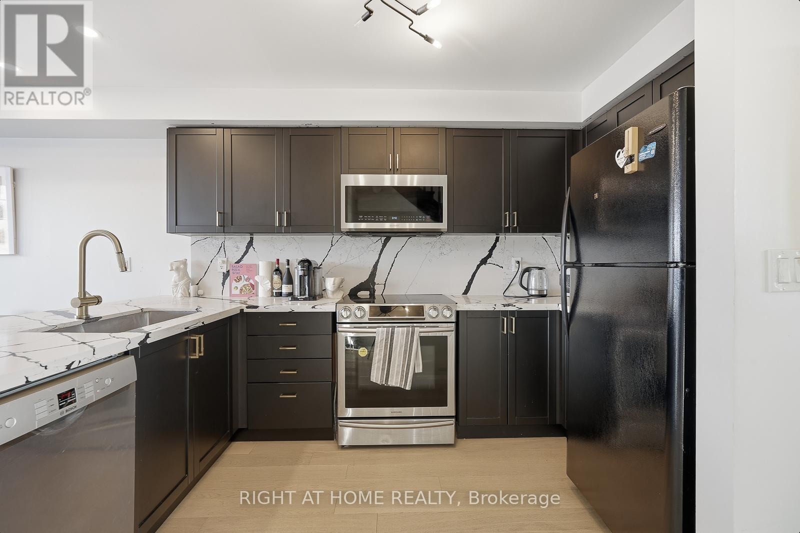 217 - 3400 Lake Shore Boulevard W, Toronto, Ontario  M8W 4Z9 - Photo 18 - W13166922