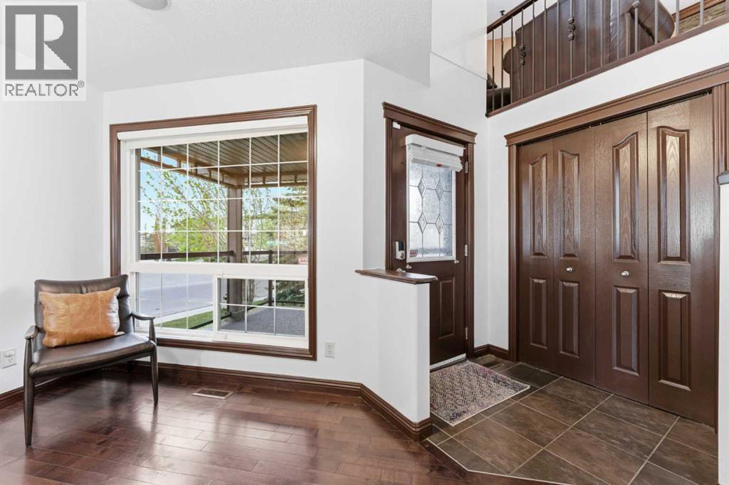 225 Panamount Road, Calgary, Alberta  T3K 0H9 - Photo 3 - A2314125