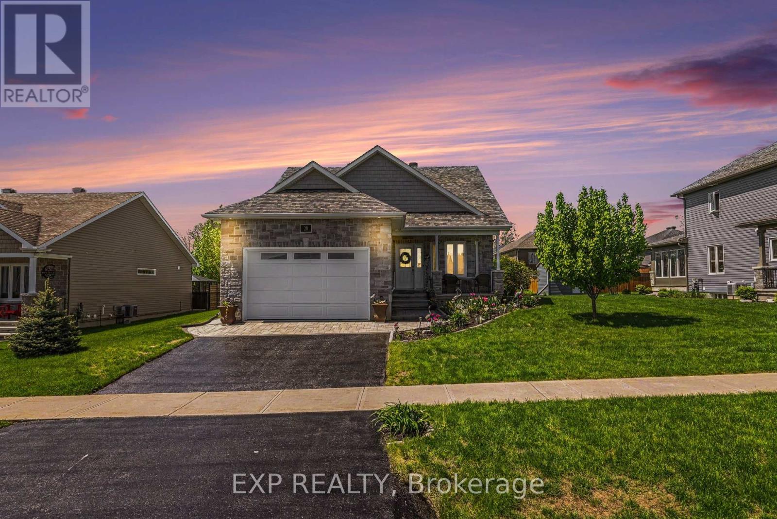 28 JIM BROWNELL BOULEVARD, South Stormont, Ontario