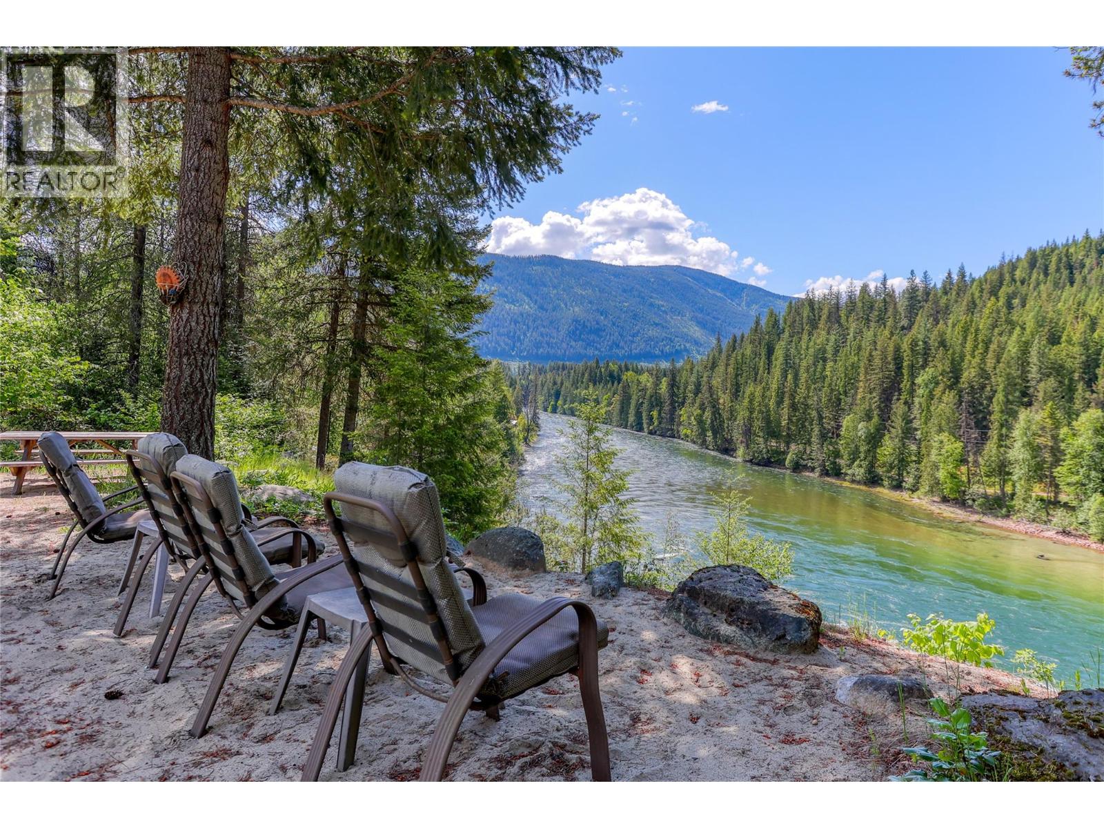 2693 Osachoff Road, South Slocan, British Columbia  V1N 4P4 - Photo 14 - 10388463