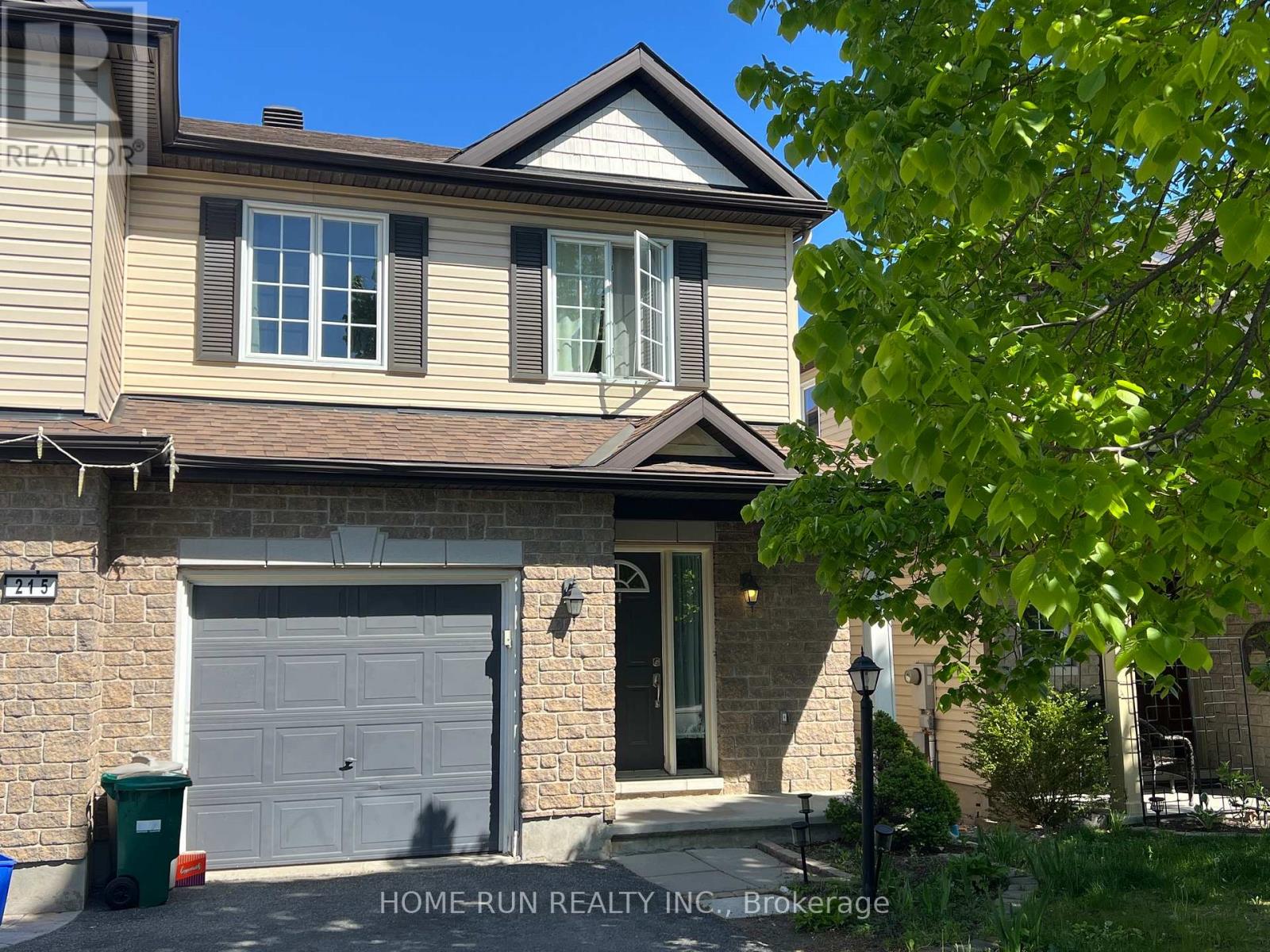 217 DEERFOX DRIVE, Ottawa, Ontario