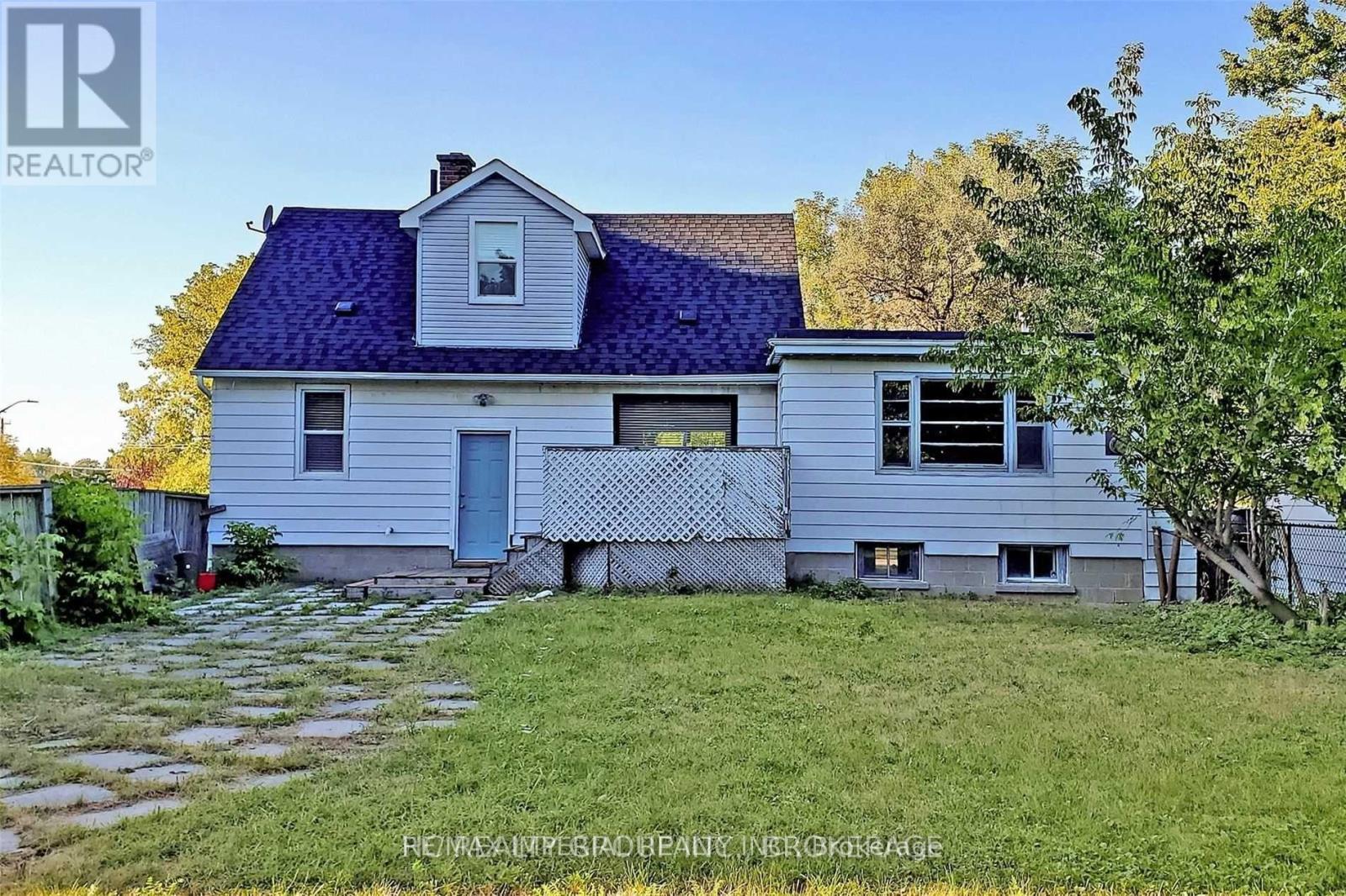 49 Sunset Beach Road, Richmond Hill, Ontario  L4E 3G7 - Photo 2 - N13166942