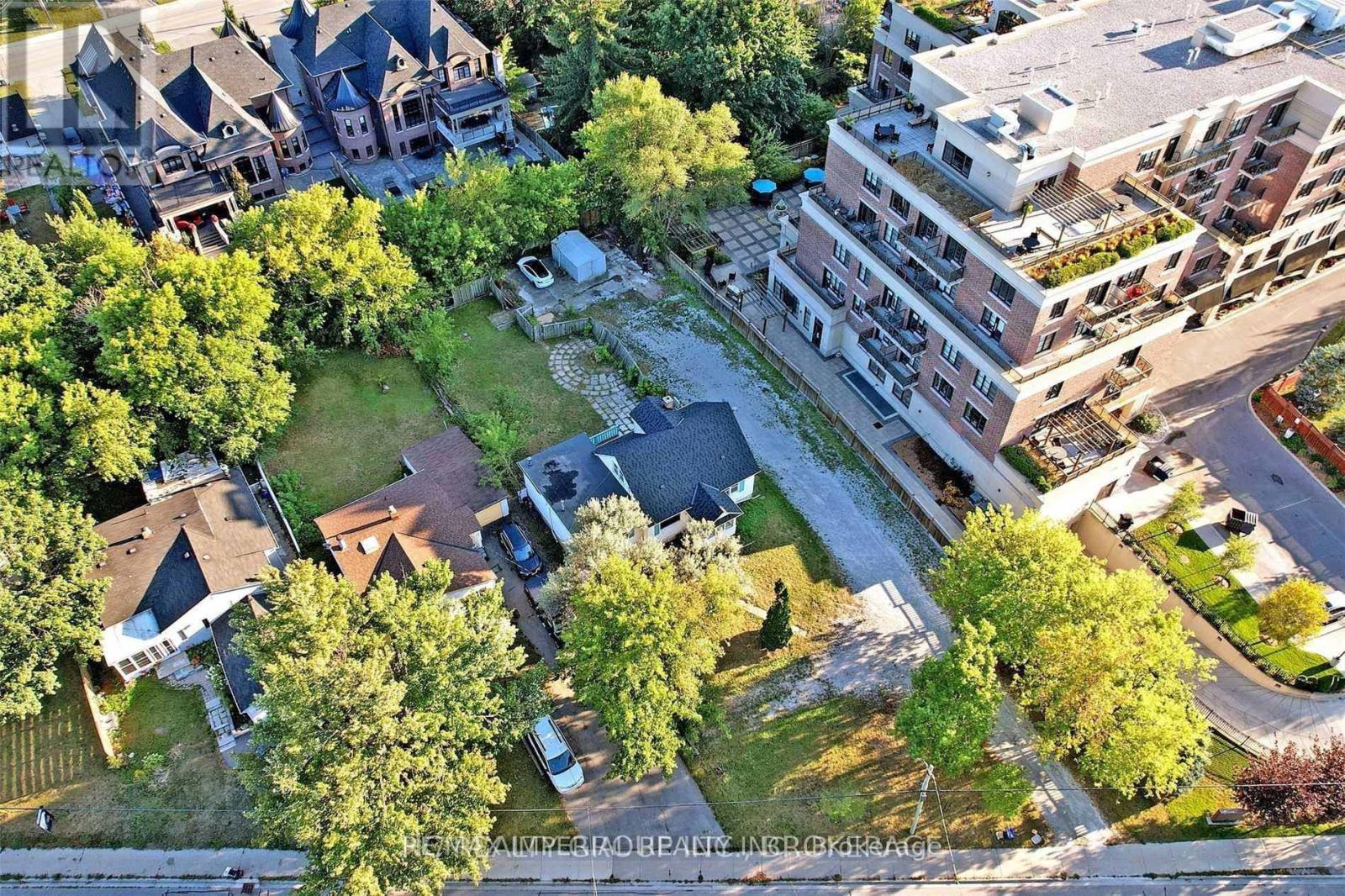 49 Sunset Beach Road, Richmond Hill, Ontario  L4E 3G7 - Photo 4 - N13166942