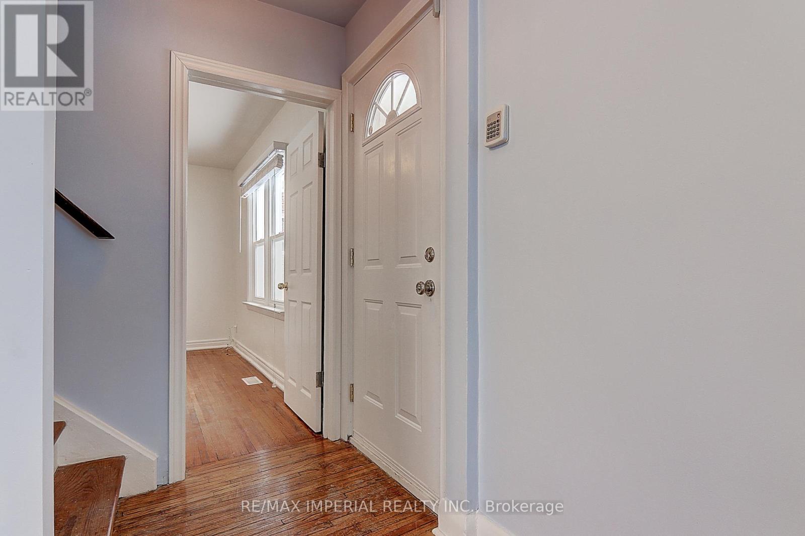 49 Sunset Beach Road, Richmond Hill, Ontario  L4E 3G7 - Photo 6 - N13166942